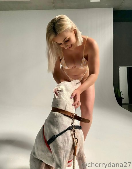 cherrydtv nude model pic