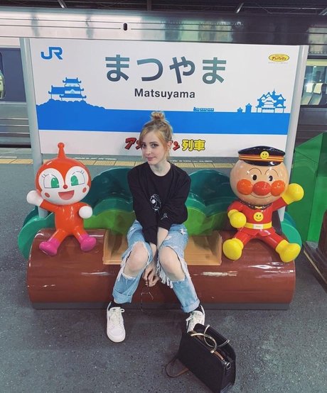 Agnese Innocente free pornstar img