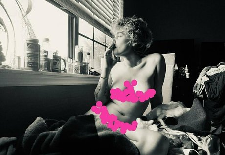 spivvens naked star pics