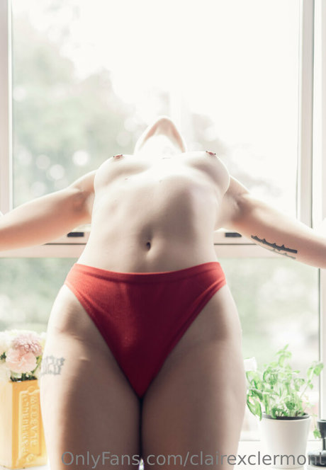 Claire Clermont hd star images