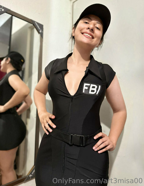 Art3misa00 model porn gallery