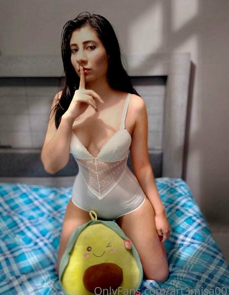 Art3misa00 porn star picture