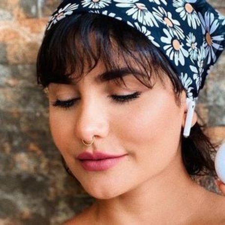 Martina La Peligrosa model perfect photo