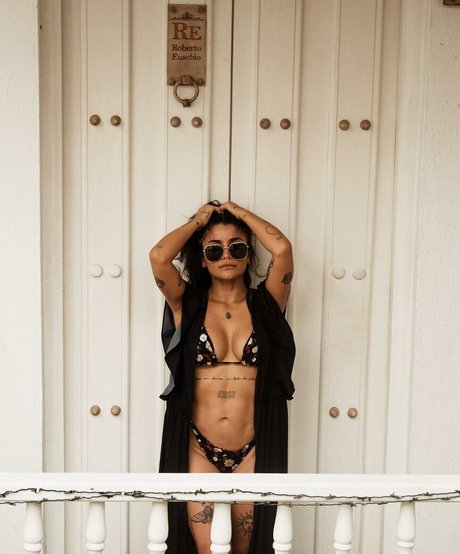 Martina La Peligrosa pornstar naked pic