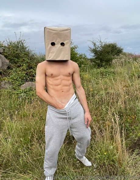 paperbagfree model adult pics