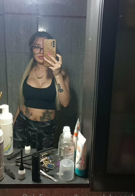 heavenlyhaesel model naked gallery