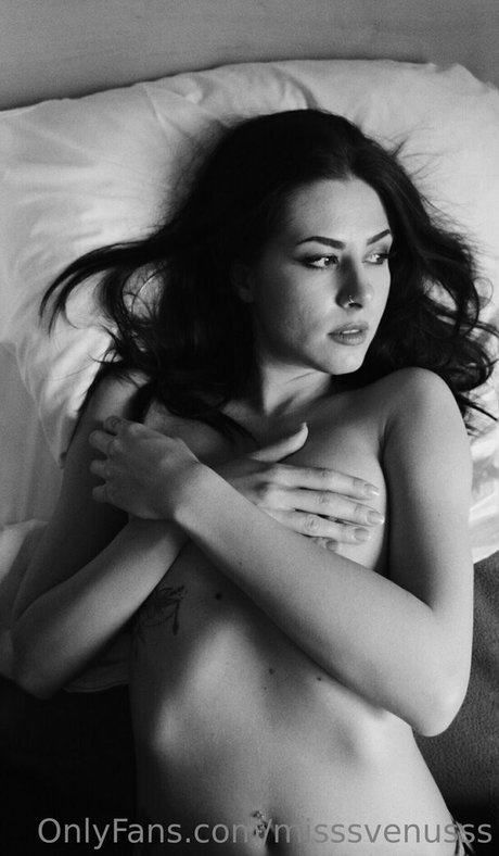 misssvenusss sex pornstar pictures
