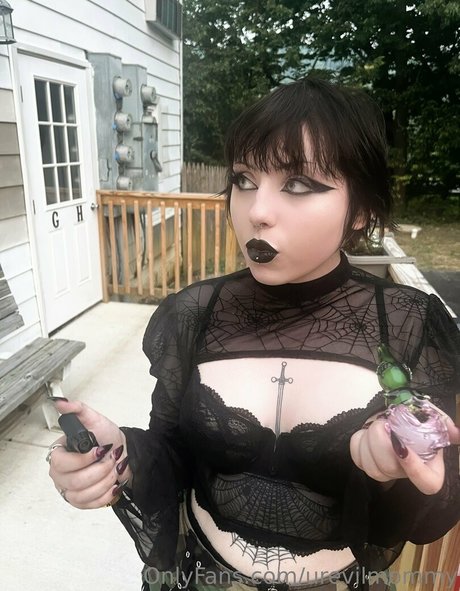 urevilmommy model porn archive