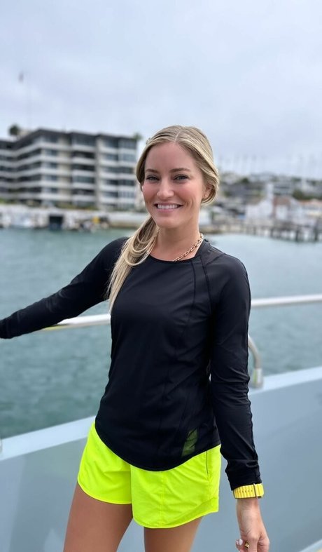 iJustine Profile pic