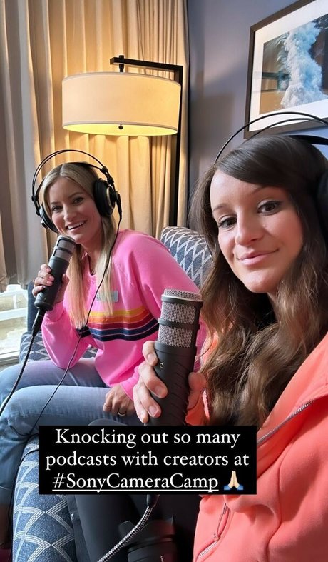 iJustine pornographic star img