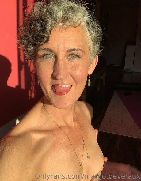 margotdeveraux star beautiful picture