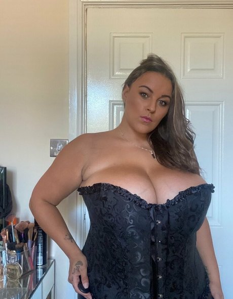 terrijaneofficial hd pornstar image