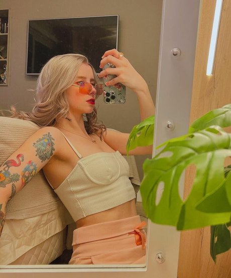 Gabi Cattuzzo perfect model photo