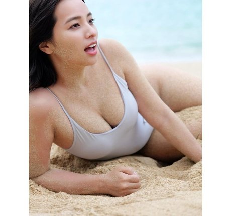 Ayame Misaki model erotic image