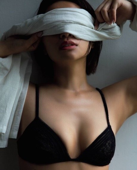 Ayame Misaki model exclusive archive