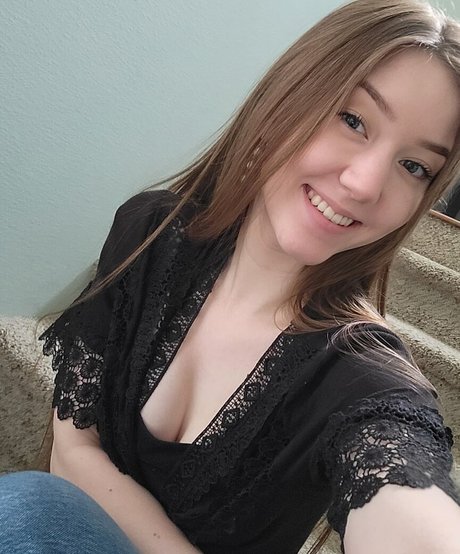 Jade Love high quality model images