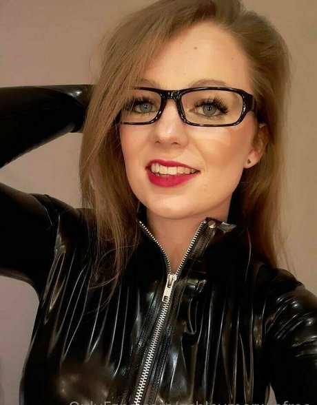 ashleymerwinfree model xxx pictures