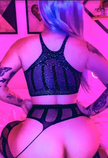 Gabysanetti best model pic