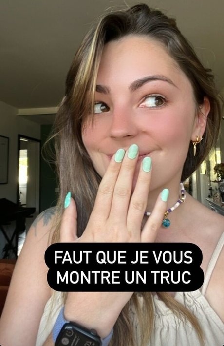 Roxane ASMR perfect model pics