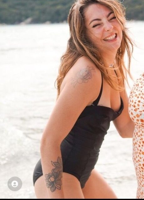 Roxane ASMR beautiful star images