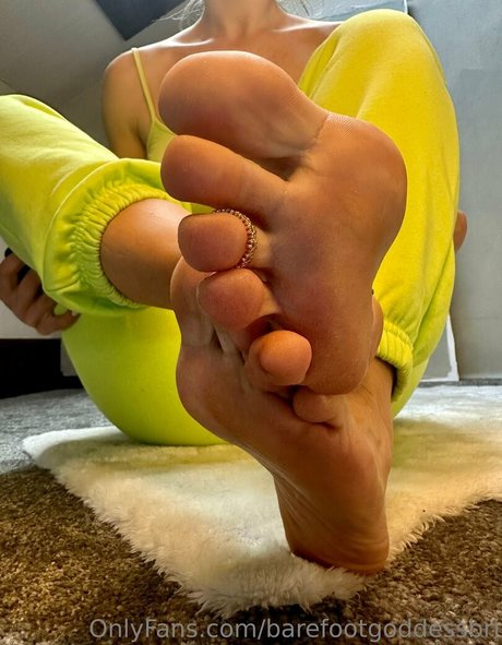 barefootgoddessbri perfect star pic