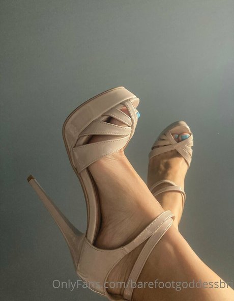 barefootgoddessbri perfect model galleries