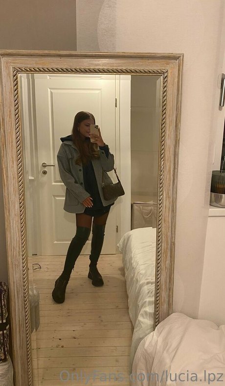 lucia lpz pornstar free photo