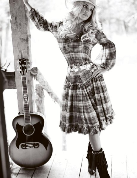 Jessica Simpson exclusive star pictures