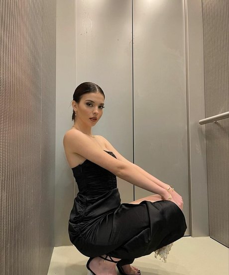 melisayamac pornographic model pictures