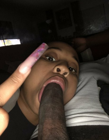 officiallyariaa star free image