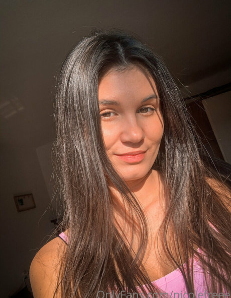 nicolefreee pornstar naked image