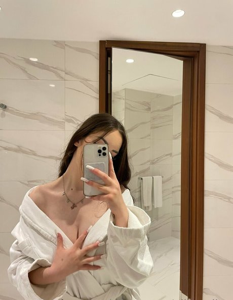 elisa aline nudes model images