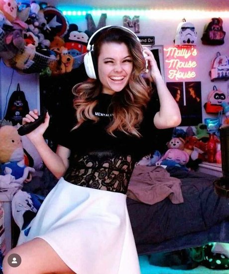 Mally Mouse pornstar nudes images