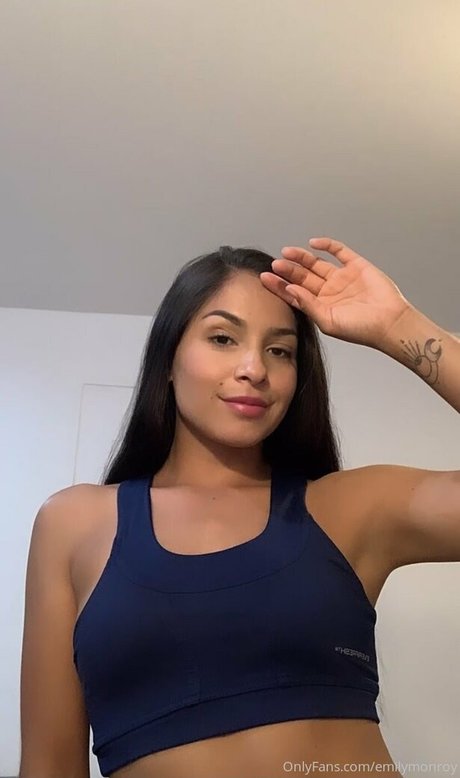 emilymoonroe model nude photo