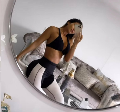 niacruzxo pornstar perfect picture