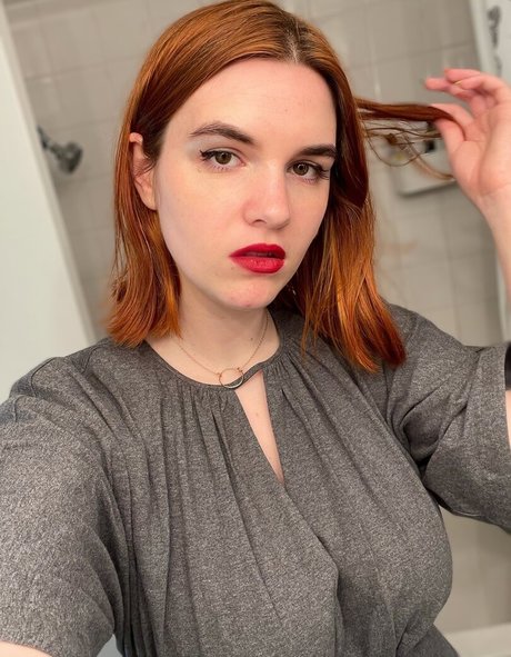 Sarah Z star gallery