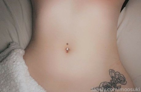 Moosuki pornographic model pics