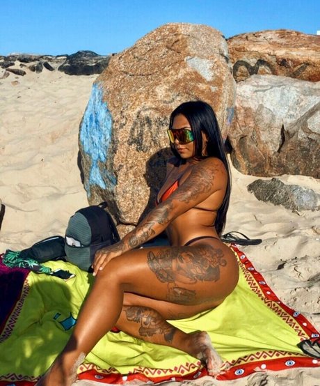 Beaweed star erotic images