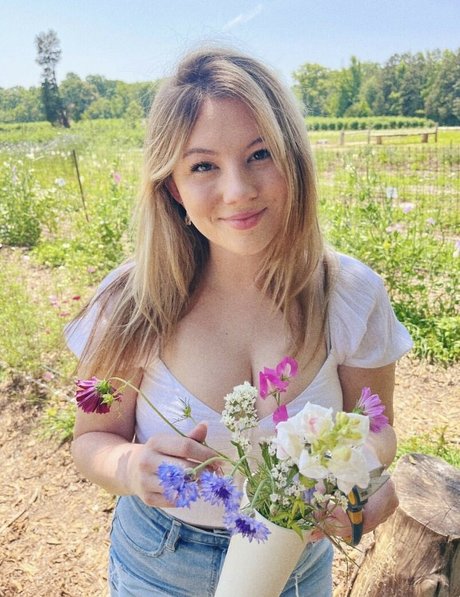 Kendi Ken ASMR star beautiful galleries