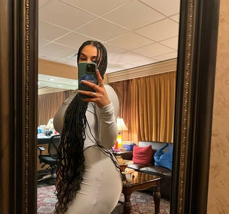 Jorja Smith beautiful actress image