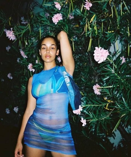 Jorja Smith sexy model photo
