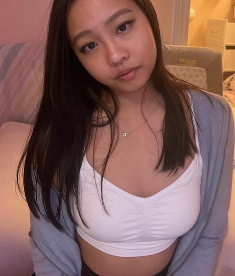 queenbaddii best actress pics