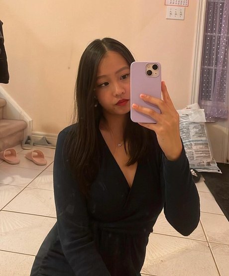 queenbaddii porn model image