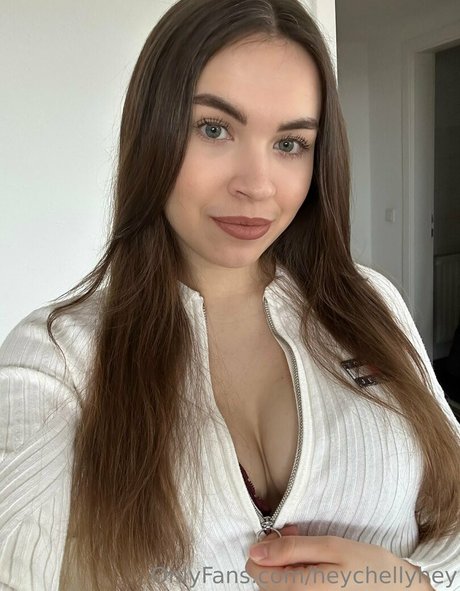 heychellyhey high quality model gallery