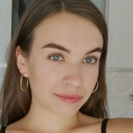 heychellyhey star nudes archive