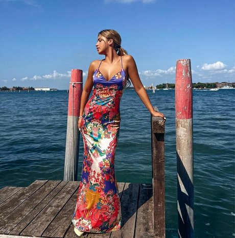 Alice De Bortoli perfect star image