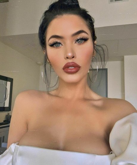 lingerie babe onlyfans sexy naked gallery