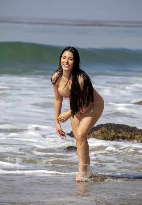 Claudia Alende star erotic pics