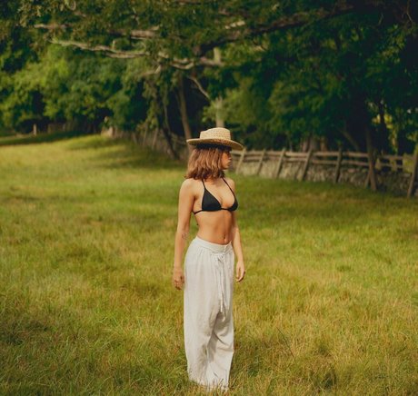 wellbeingwithabigail star xxx pic