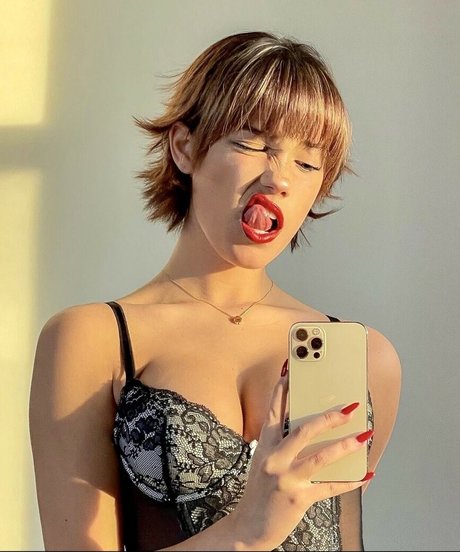 wellbeingwithabigail pornstar perfect pic